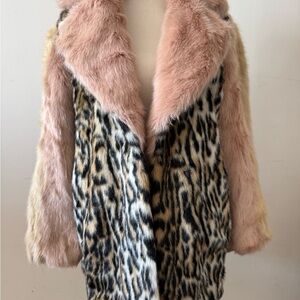 Chic Leopard Print Teddy Jacket with Pink Fur Accents